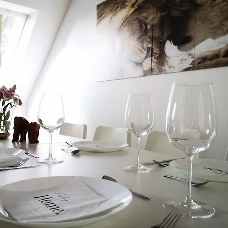 Worker Place Bedburg شقة