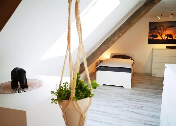 Worker Place Bedburg * Hau